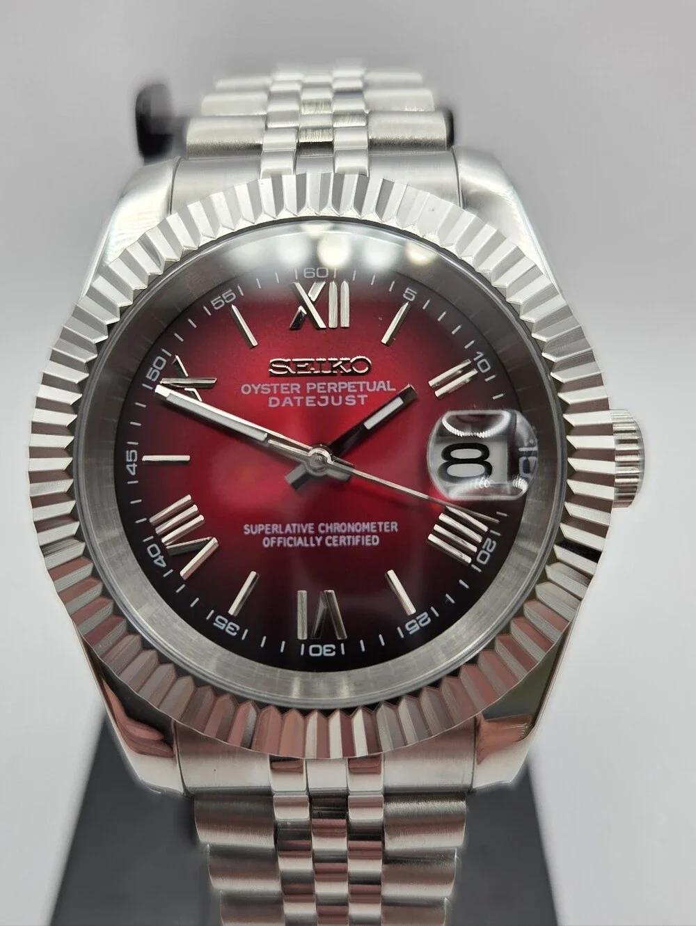 New 39mm SeikoMod Automatic Watch Red Gradient  Dial